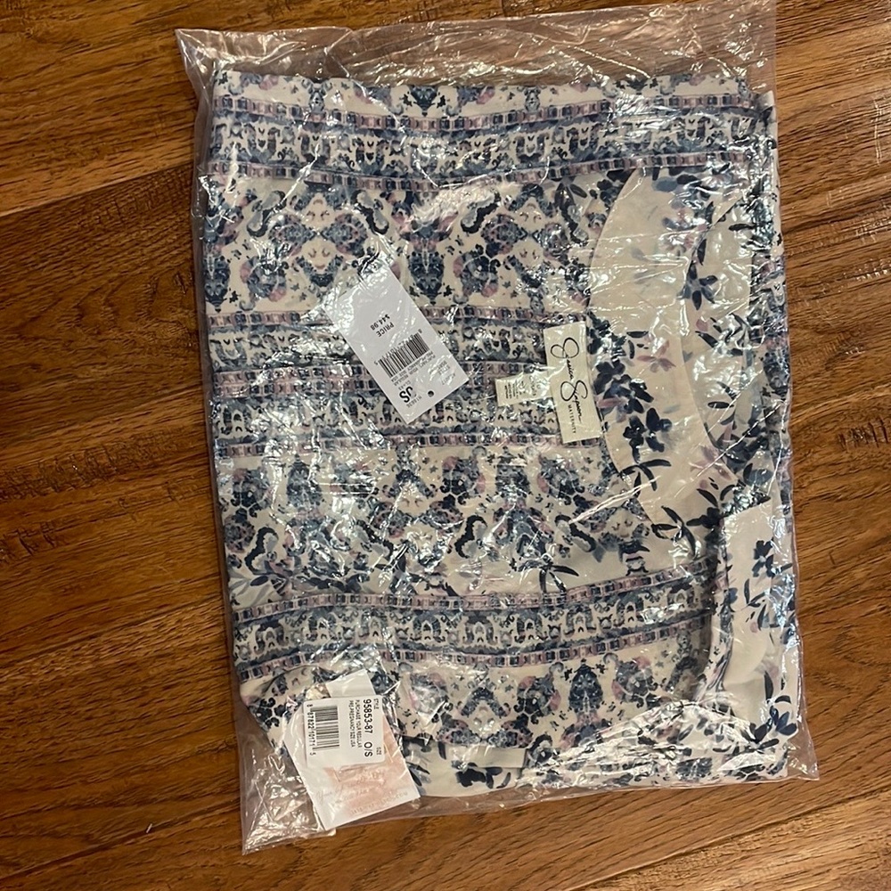 Kimono. NWT